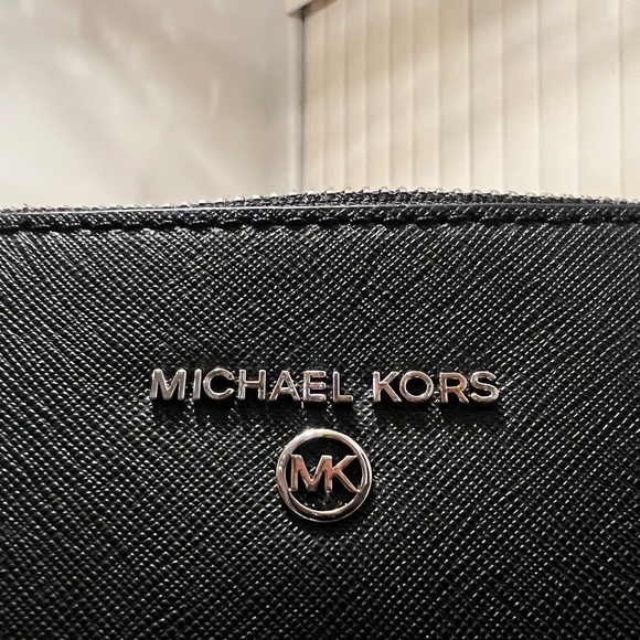 Large Saffiano Leather Dome Crossbody Bag - Picture 7 of 10